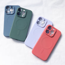 Načítať obrázok do zobrazovača galérie, MagSafe Silicone Case Blue Ochranný Kryt pre iPhone 15 Plus
